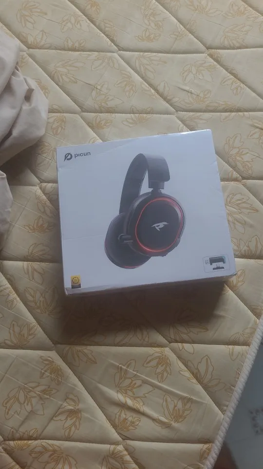 Picun G2 2.4G Wireless Gaming Headset Bluetooth Headphones 5ms Low Latency 7.1 Surround ENC Mic For PC PS4 PS5 Phone Switch photo review