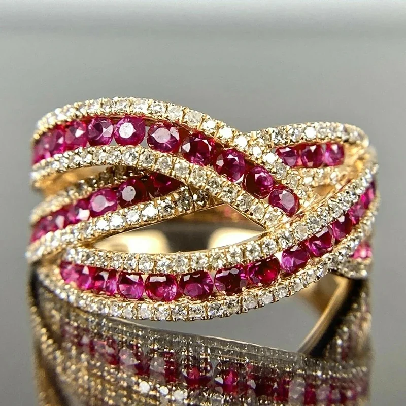 Huitan Wspaniały złoty pierścionek z krzyżem Kobieca biżuteria imprezowa z jasnym kryształem cyrkonii Moda damska Luksusowe akcesoria na palce — zdjęcie 2