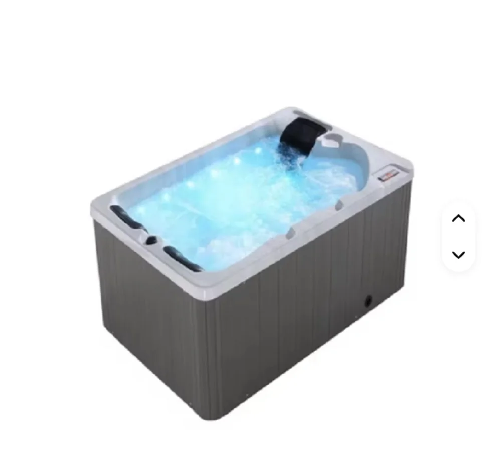 

Высококачественная портативная акриловая гидромассажная ванна для улицы со светодиодной подсветкой и 12-месячной гарантией