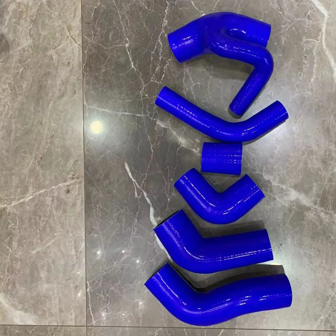 

Для Volvo 850 T5 T5R R 2.3L 96-97, S70 V70 T5 R 2.3T 98-00 силиконовый турбошланг интеркулера