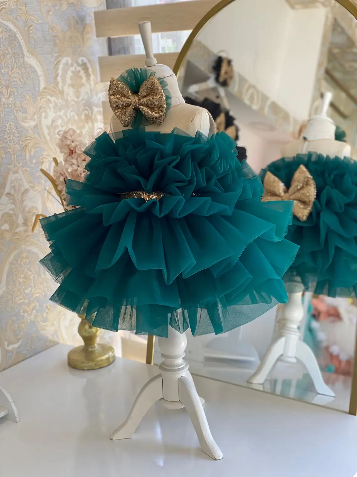 Adorable Baby Girl Tutu Dress with Glittery Gold Bow - Perfect for Special Occasions image 6