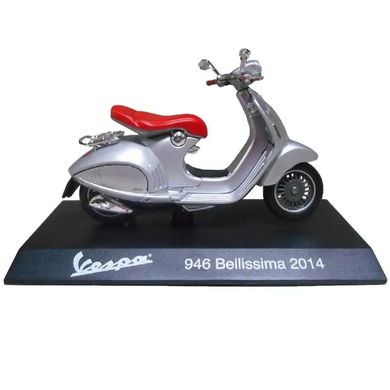 Salvat, 946 Bellissima 2014 Scooter haut de gamme en édition limitée, axé sur le design, échelle 1:18, miniature en métal moulé sous pression, collection Vespa Storia Di Un Successo Tutto Italiano, sans boîte, emballage blister d'origine, base d'identification du modèle et de l'année.