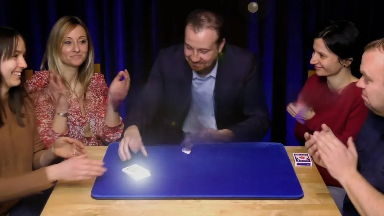 Cartes automatiques de démonstration par philipe Molina, tours de magie, 2023