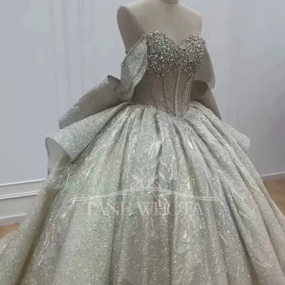 

Vestidos De 15 Quinceañeras Silver Sweetheart Ball Gown Beading Crystal Evening Gown XV Quinceanera Dress With Detachable Sleeve