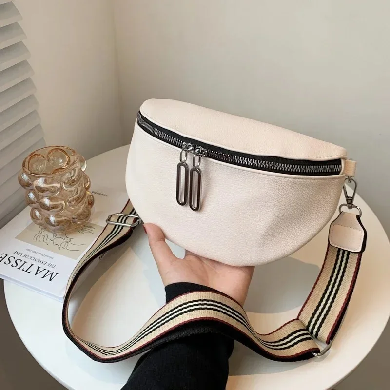 Eleganckie, jednokolorowe, miękkie saszetki ze skóry PU dla kobiet Stylowa saszetka na talię Kobieca saszetka na talię Damska torba na klatkę piersiową Charm Crossbody — zdjęcie 2