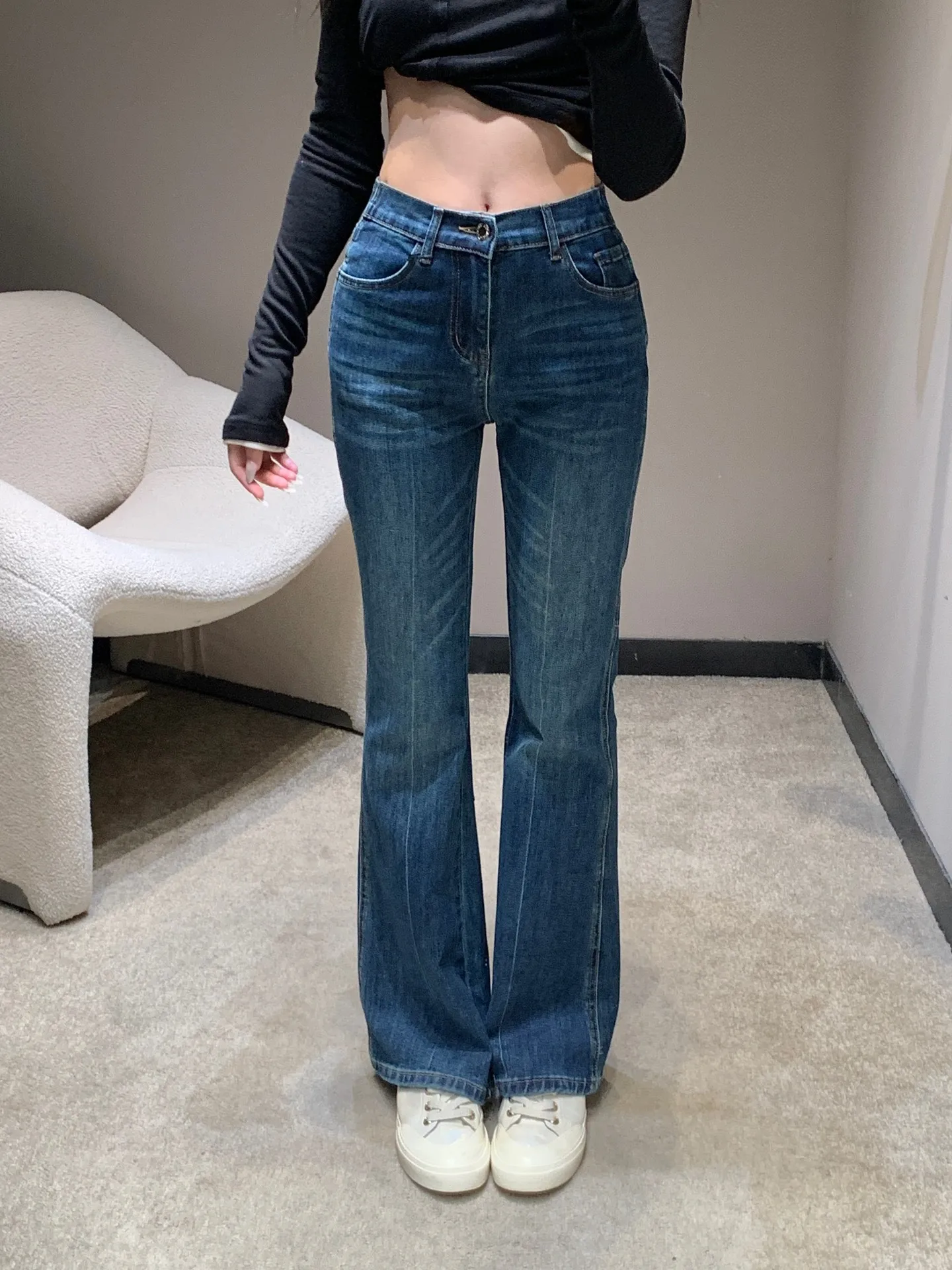 

Women's 25FW early autumn new style back waist compression elastic slightly flared jeans