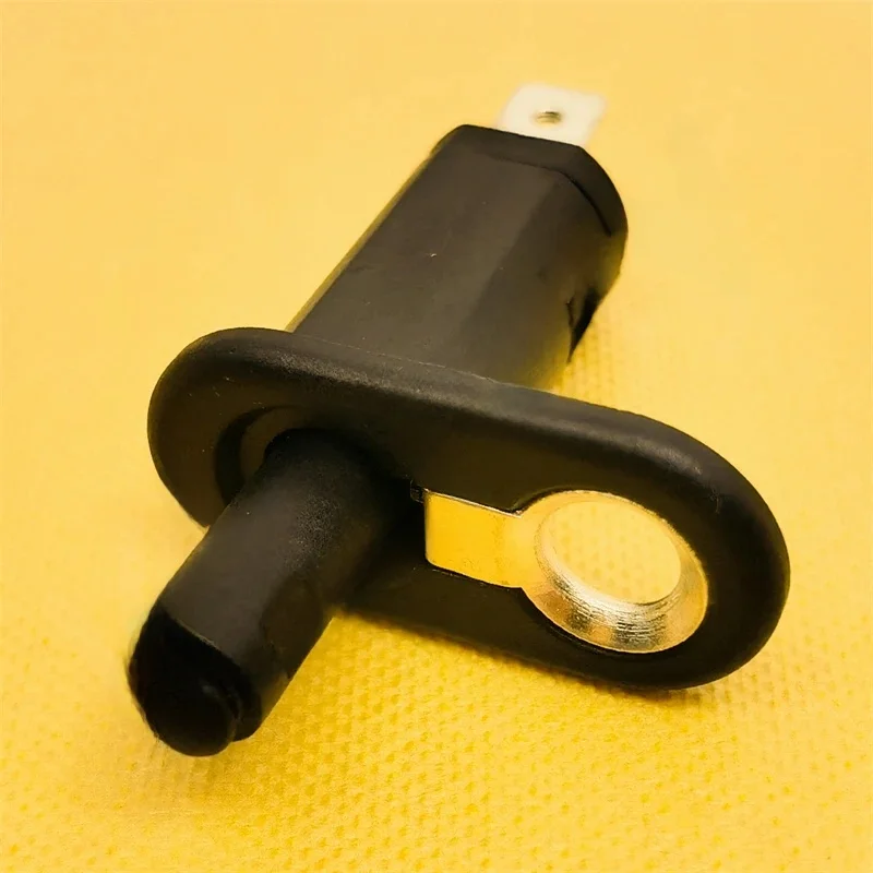 1 PCS 28432769 Interrupteur de Contact de porte pour VOLVO 240 P242 P244 P245 260 P262 P264 P265 740 744 745 S90 964