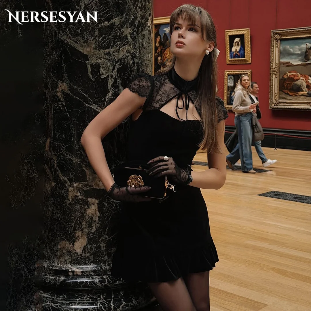 Nersesyan Schwarz Elegante Spitze Ballkleider Applikationen Kurze Flügelärmel Minikleid Rüschen Frauen Partykleider Keine Handschuhe Maßgeschneidert