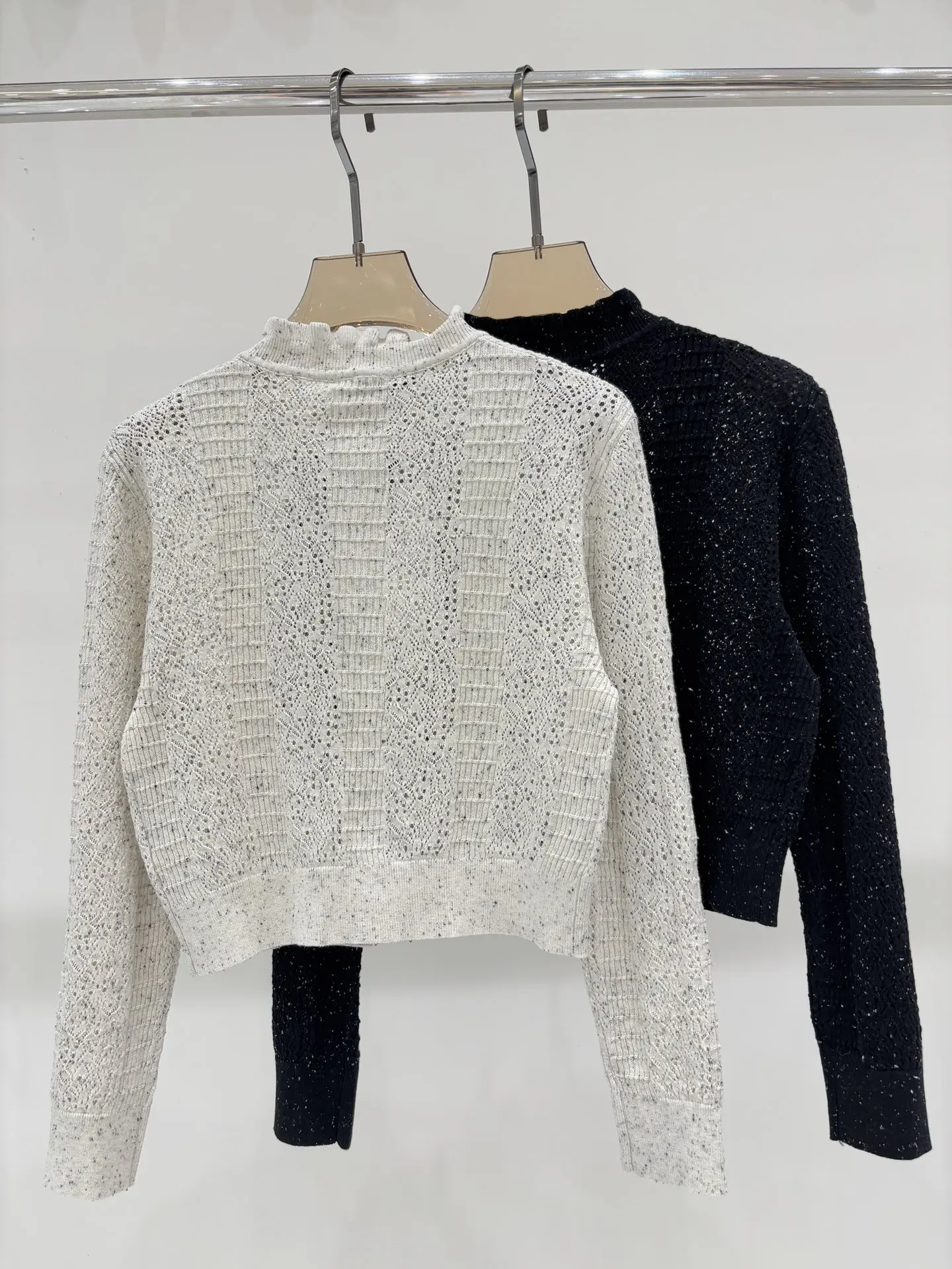 

Осенняя осень 2025г! Трикотажный кардиган с круглым вырезом — стильный текстурированный вид, уютный, теплый, идеально подходит для слоев и ошибок