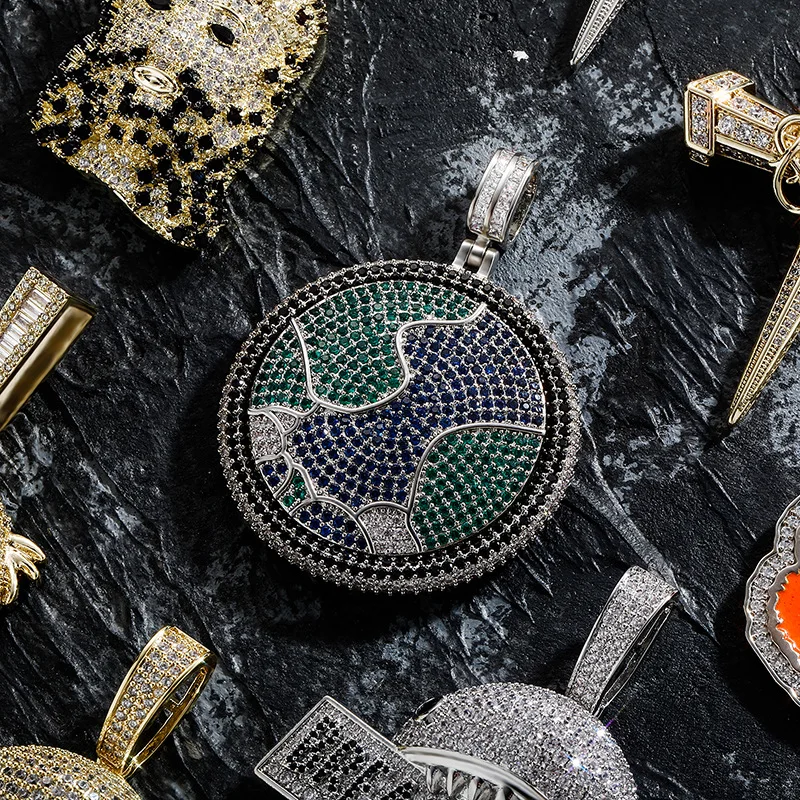 الفاخرة جولة العالم قلادة على شكل خريطة القلائد مع الأحجار الكريمة الملونة مختبر الماس براعة رائعة مجوهرات للنساء الرجال الهدايا