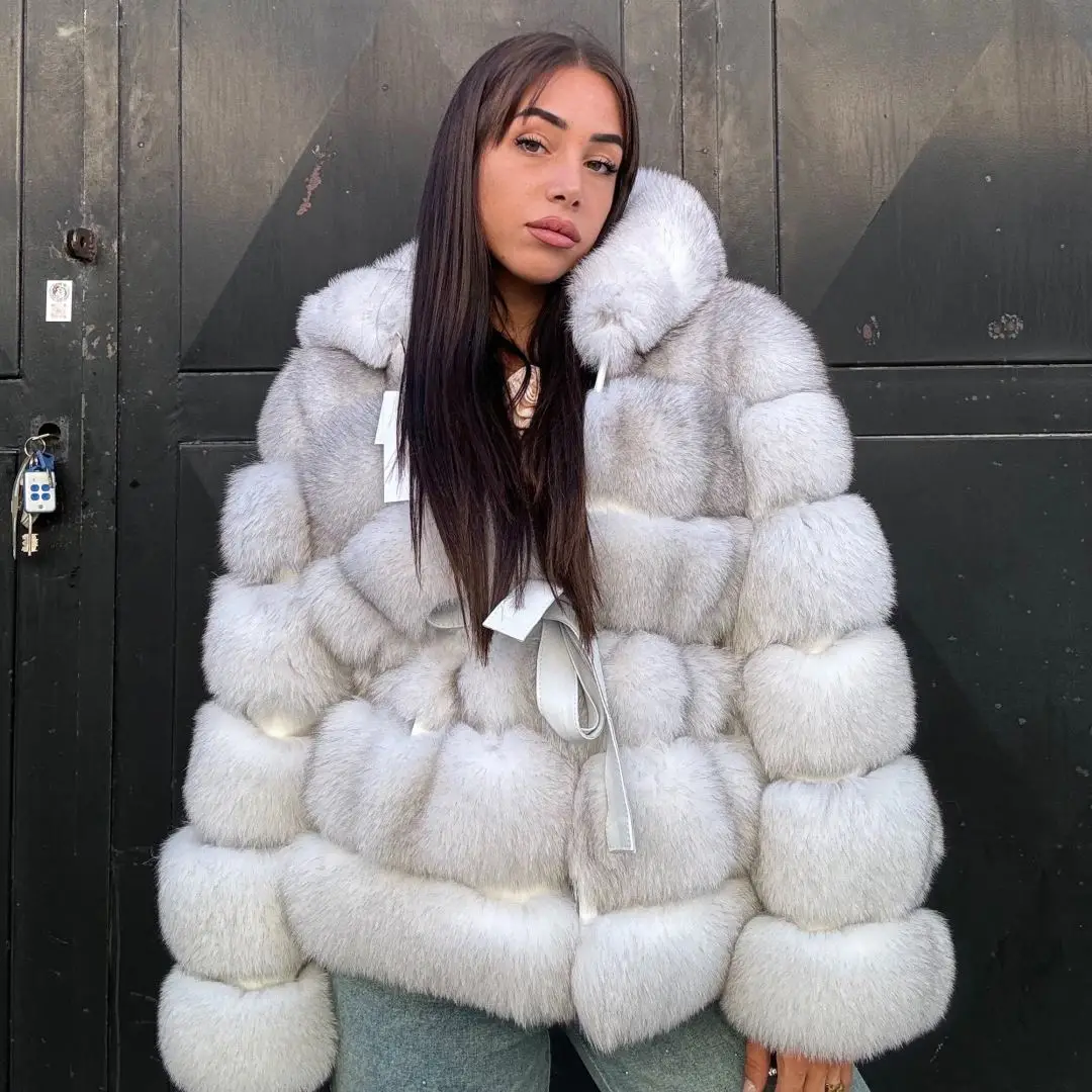 

High Quality Real Fox Fur Coat with Hood Winter New Trendy Genuine Full Pelt Fox Fur Jacket Natural Woman Fur Overcoats Thick