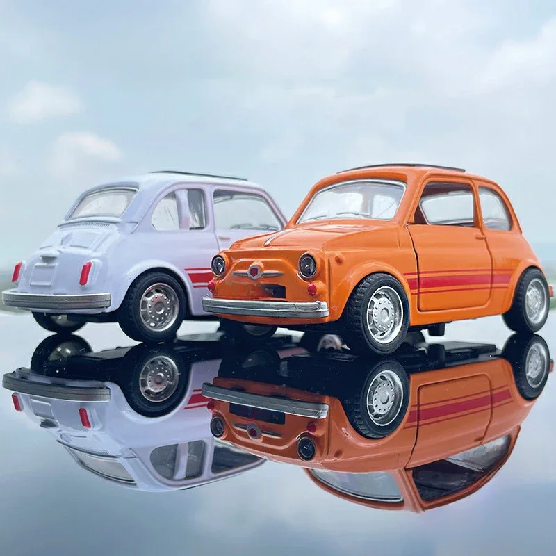 1:36 alliage Vintage moulé sous pression modèle de voiture FIAT MINI classique retirer modèle de voiture Miniature véhicule réplique pour cadeau de Collection