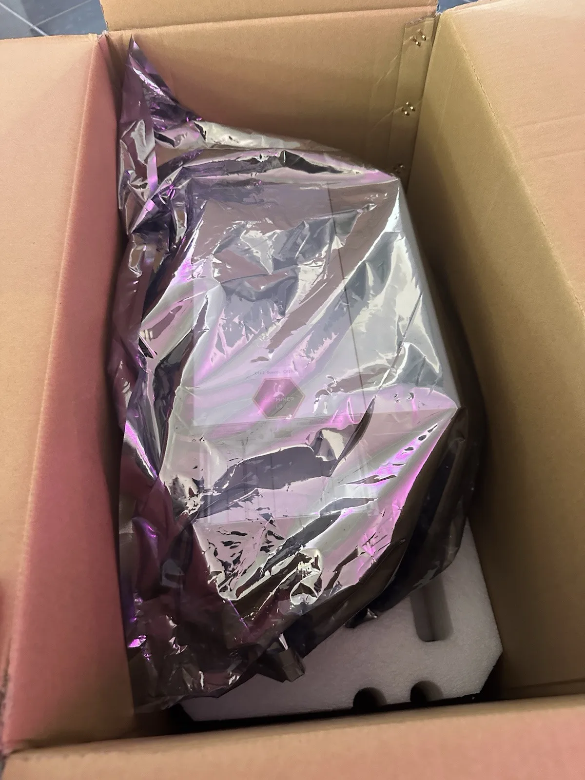 WINNER Bitmain Antminer Z11 135KSol/s Equihash ASIC Miner for Zcash (ZEC)