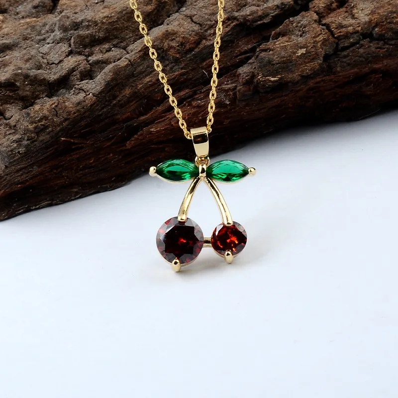 Fashion cute red cherry necklace Beautiful new red sweet fruit with green leaf charm pendant for family and friends birthday gif