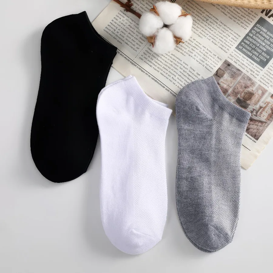

5 Pairs of Comfortable Fit Black, White, and Gray Socks Made of Soft Fabric, Suitable for Running, Sports, and Casual Wear