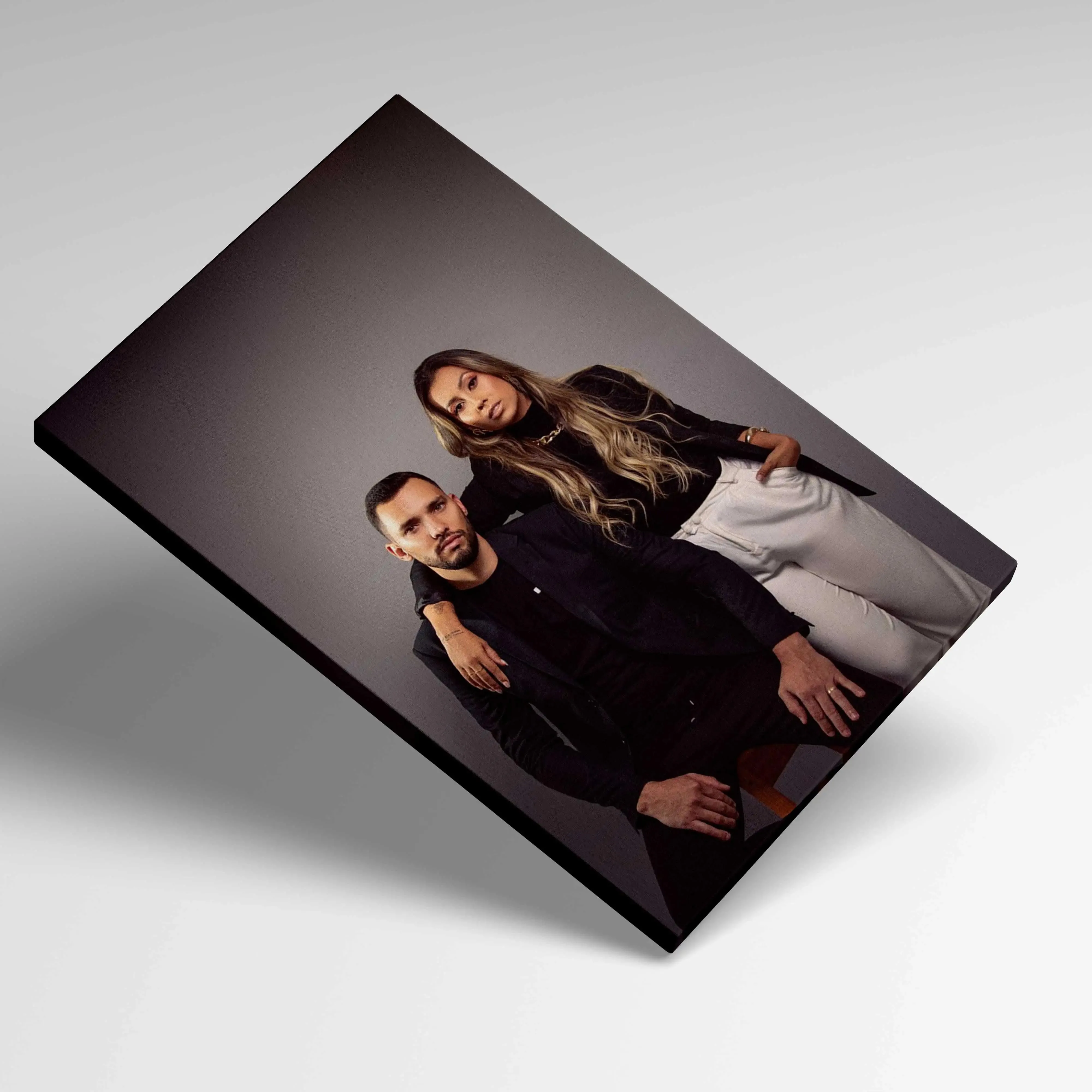2D Personalized Photo Framed Canvas - Customizable Picture Wall Decor, Holiday Gift