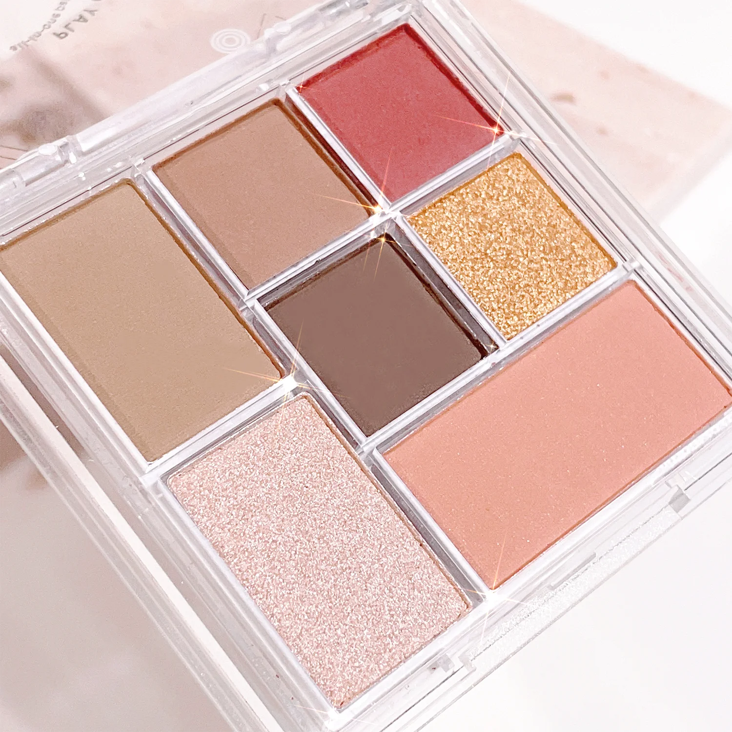 

Natural Nude 7-Color Eyeshadow – Matte & Shimmer, High-Pigment, Smudge-Proof & Blendable for All-Day Wear
