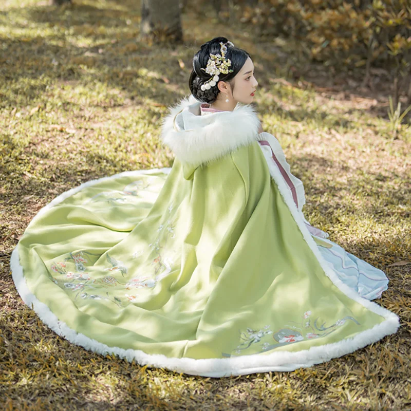 Capa Hanfu gruesa y cálida para mujer, capa verde con bordado tradicional chino, disfraz de Cosplay, capa de Navidad para niña