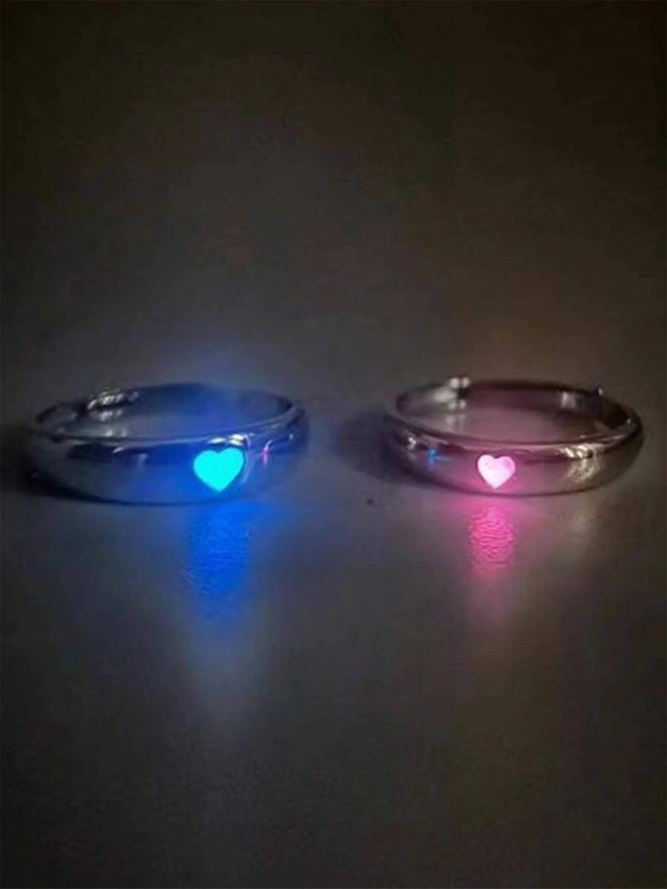 2pcs Couple Glow In The Dark Heart Decor Ring