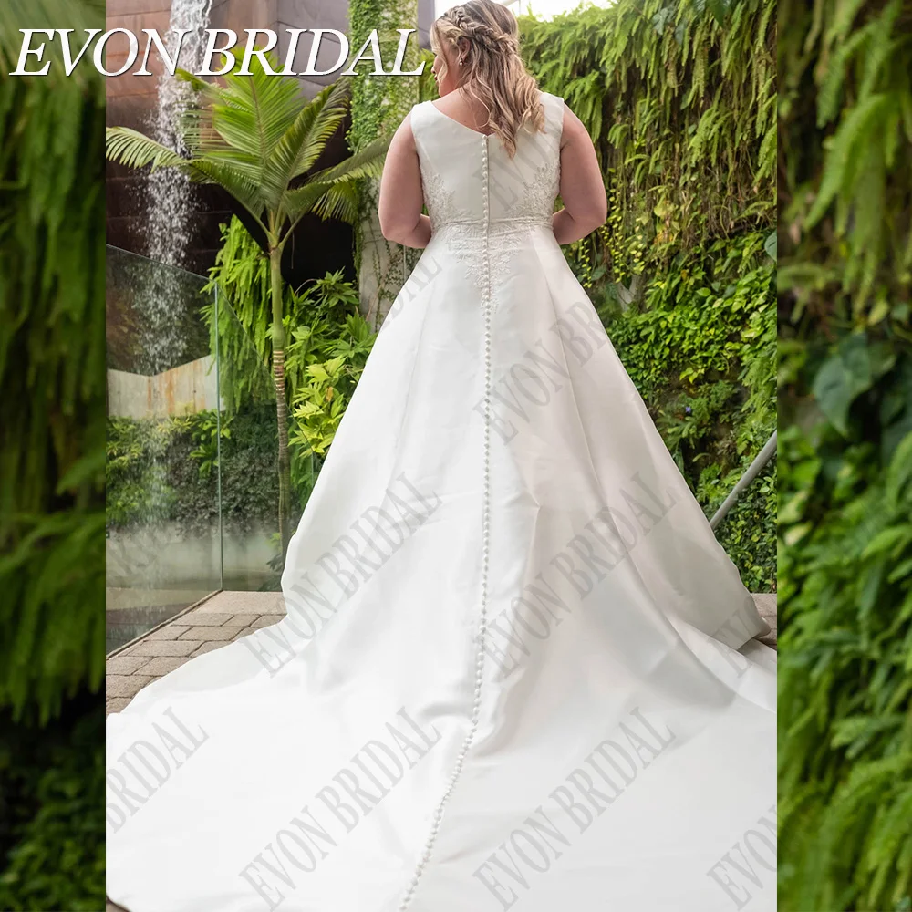 EVON BRIDAL Elegante Cetim Vestido de Noiva Plus Size Sem Mangas Clássico VestidoEVON BRIDAL Elegante Vestido De Noiva De Cetim Plus Size Sem Mangas