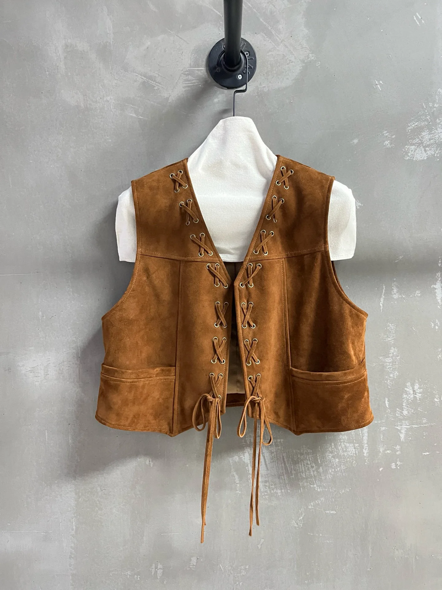 Gilet in vera pelle scamosciata stile classico retrò da donna autunnale