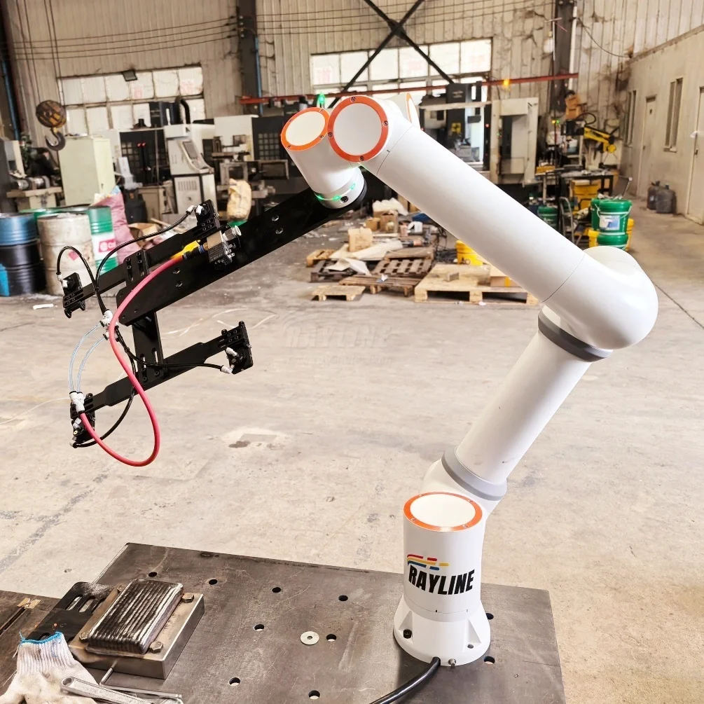 High precision FR5-922  6-axis Collaborative Robotic Arm 5 kg Payload 922mm Cobot For Handing Loading Welding Painting Palletize