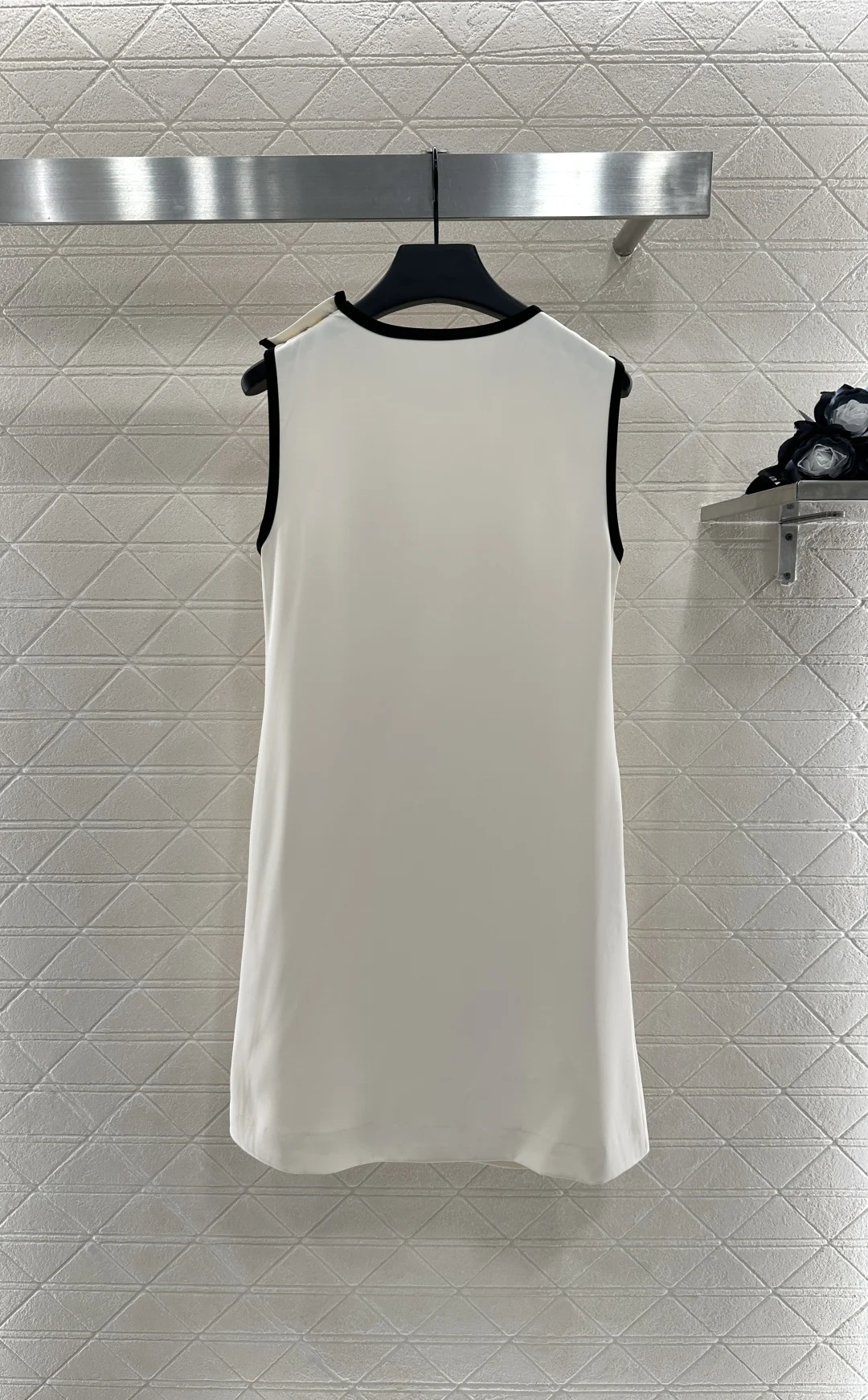 

2025 New Dress Solid Buttons Sleeveless Fashionable Versatile Slimming Figure-hugging Spring Summer