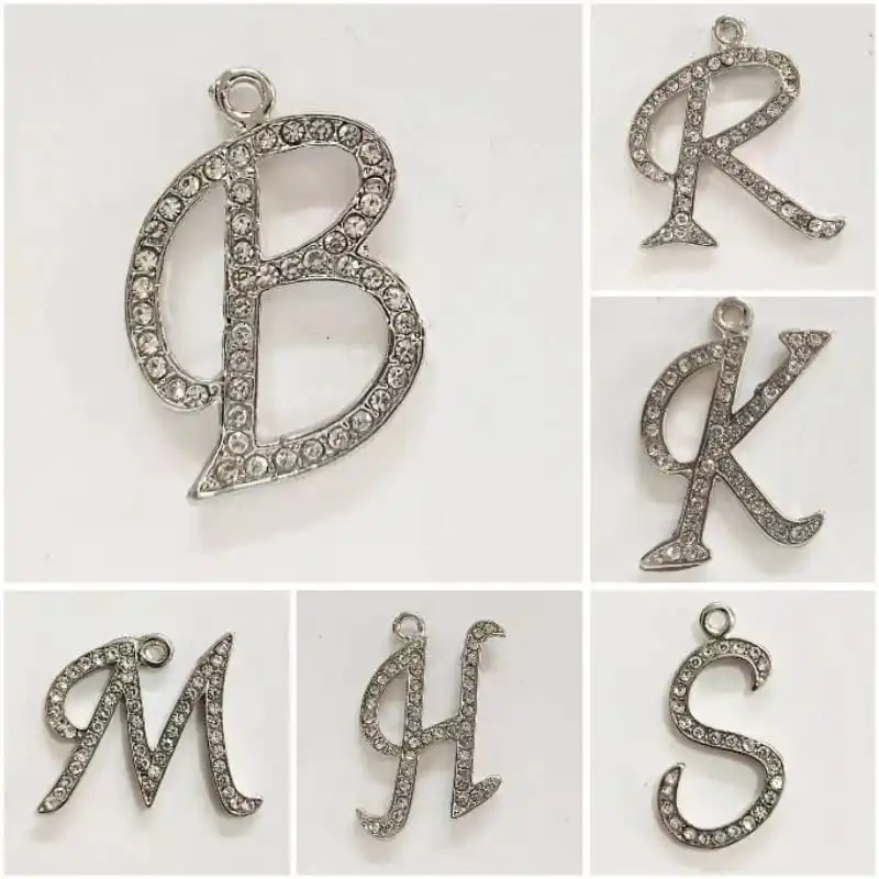 Pendants letters of rhinestones-1 unit