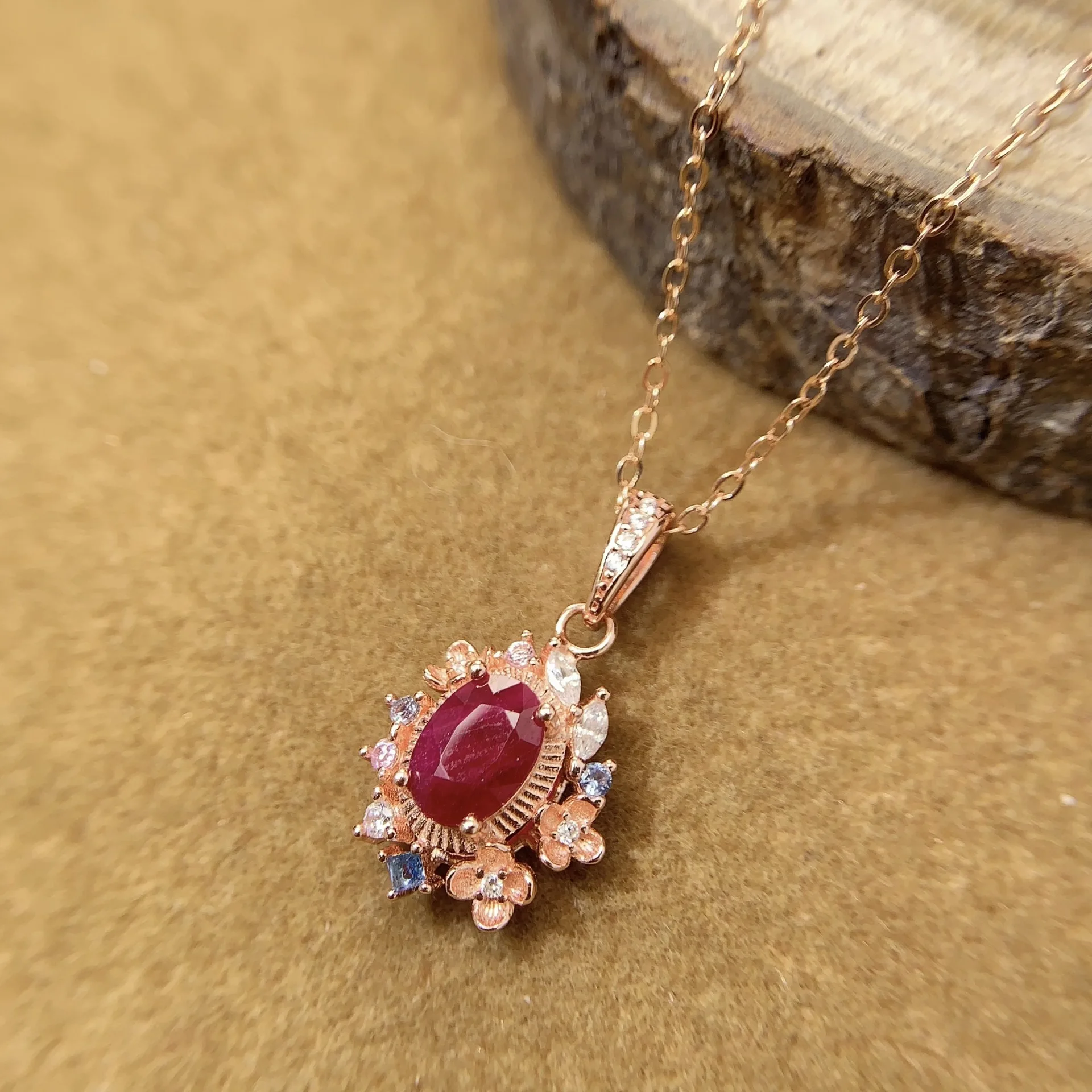 KJJEAXCMY Girls' Natural 7x5mm Hollow Ruby Necklace Pendant 925 Pure Silver Plated Rose Gold Christmas Gift Girlfriend Weddiend