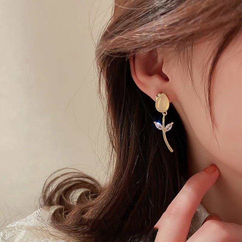 Vergoldete Kristallblatt-Quasten-Tropfenohrringe für Frauen, glänzende Zirkon-Blume, baumelnde Ohrringe, Hochzeit, Schmuck, Geschenk, Y2k – Detail 40