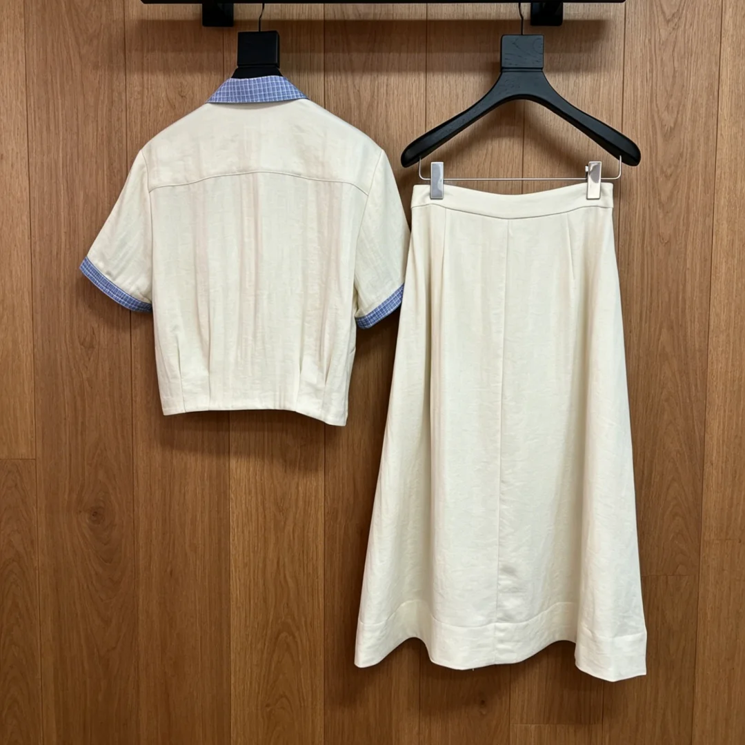 

2026 New Women's Shirt Skirt Set Size Ml Loose Fit Fashion Versatile Code 014