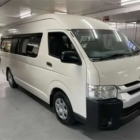 TOYOTA HIACE GL VAN, 2018 DIESEL, usado