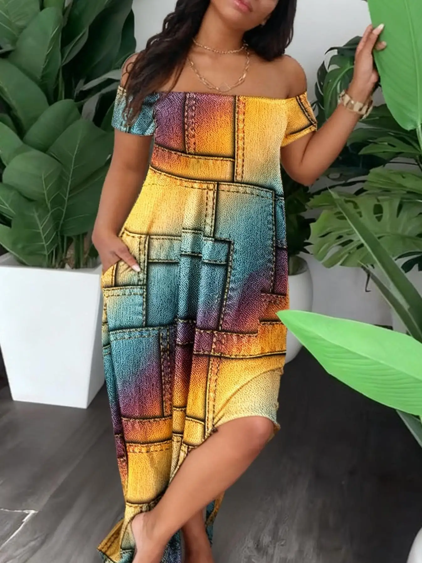 

Повседневное и модное длинное платье с короткими рукавами и открытыми плечами с принтом для женщин.