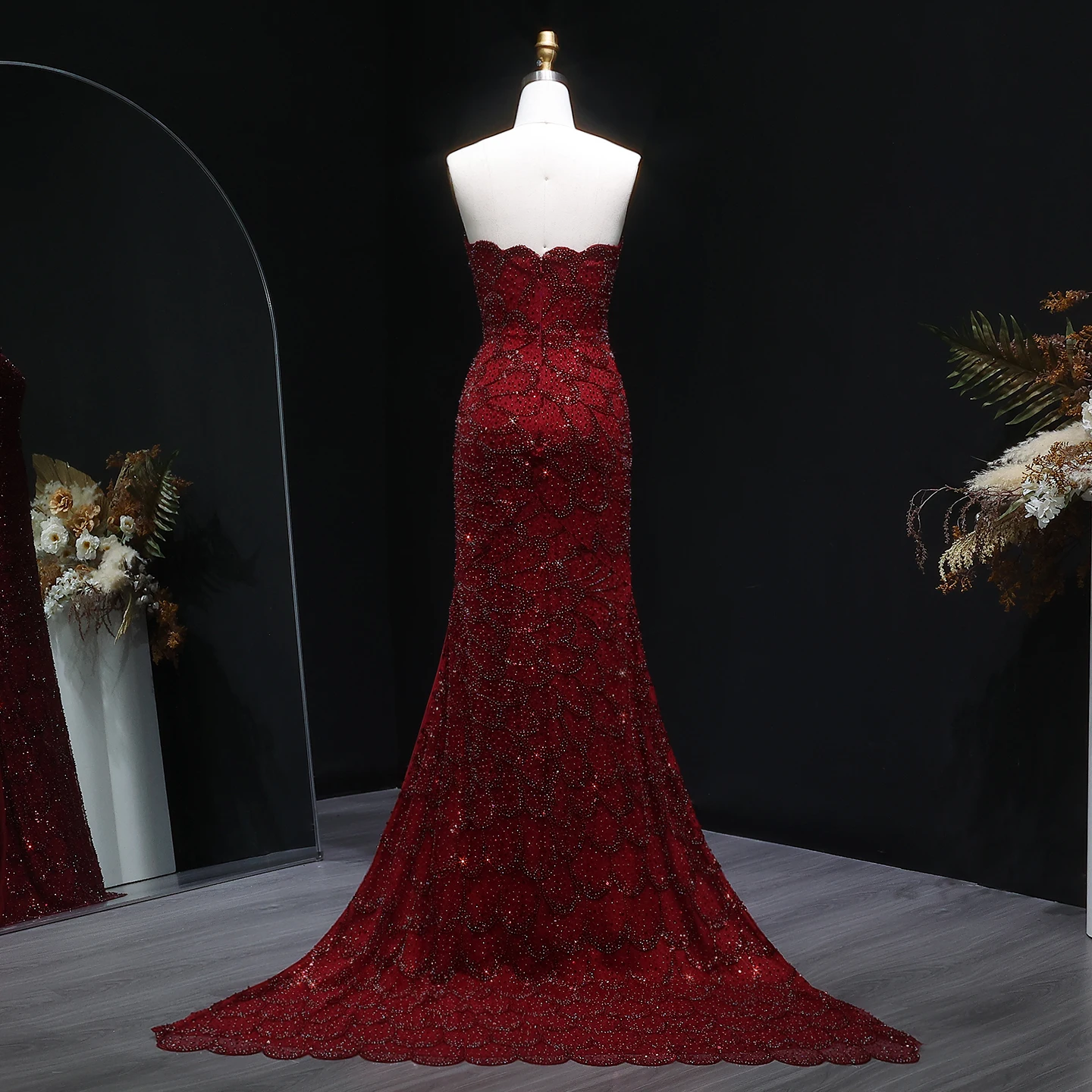 Sharon Said: Atemberaubendes smaragdgrünes trägerloses Meerjungfrauen-Abendkleid, langes arabisches Verlobungs-, Hochzeits- und festliches Partykleid SS601, maßgeschneidert. – Detail 16
