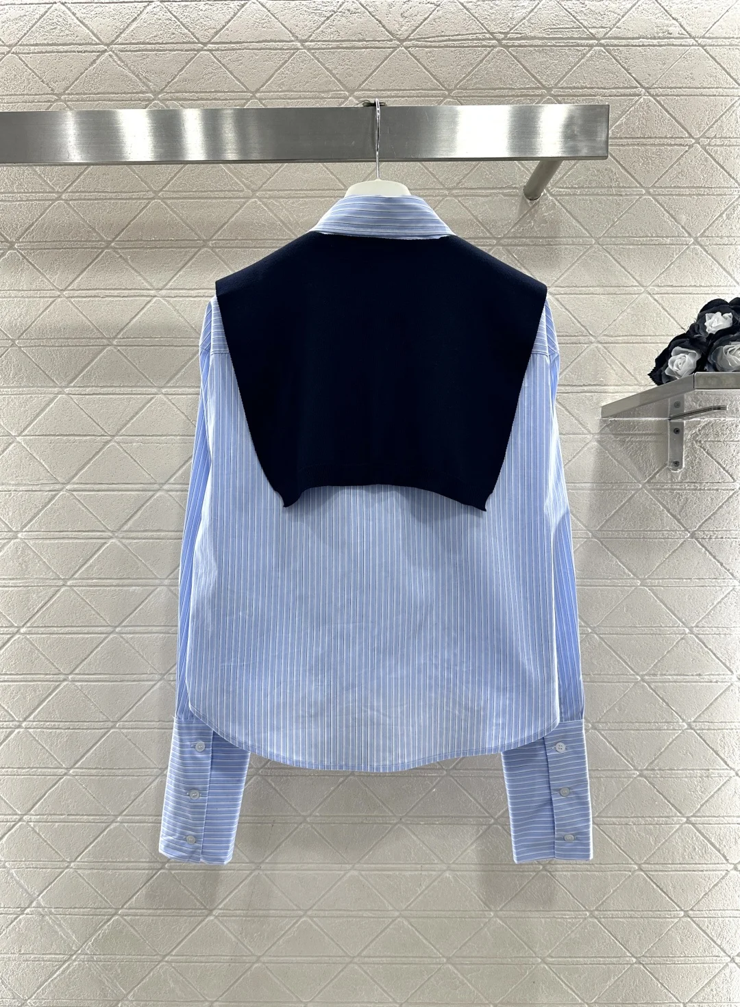 

2026 Spring New Arrival Embroidered Blue And White Striped Shirt With Navy Blue Knitted Shawl For Women