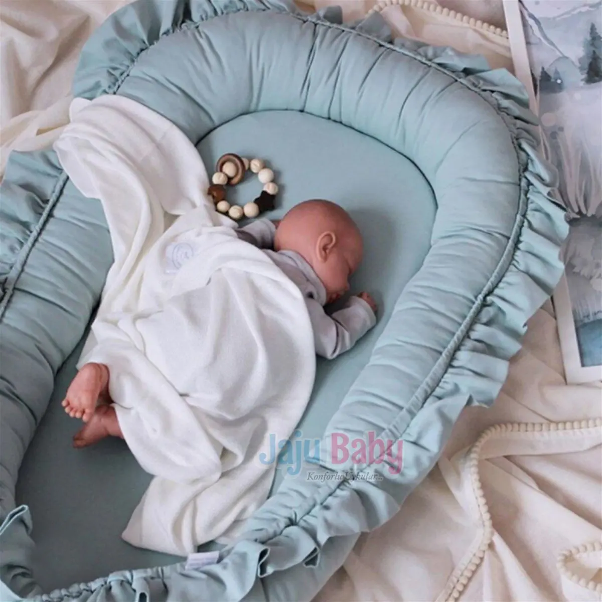 

Handmade Green Color Frilly Elite Babynest