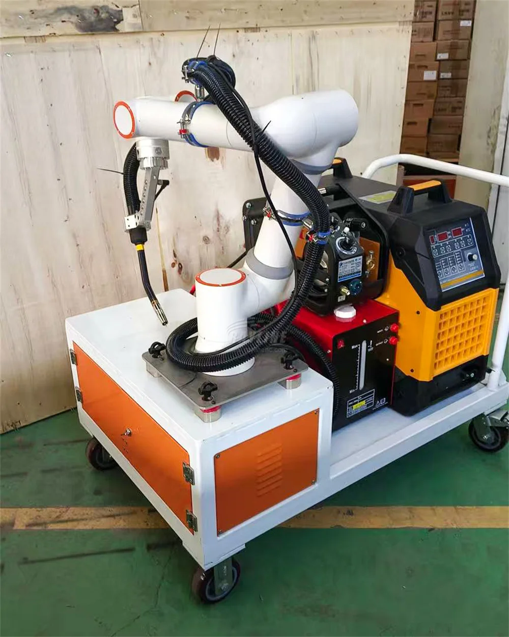 

6-осевой робот-манипулятор для сварки и резки (MIG, TIG, MAG, лазерная сварка), коллаборативный робот для пайки