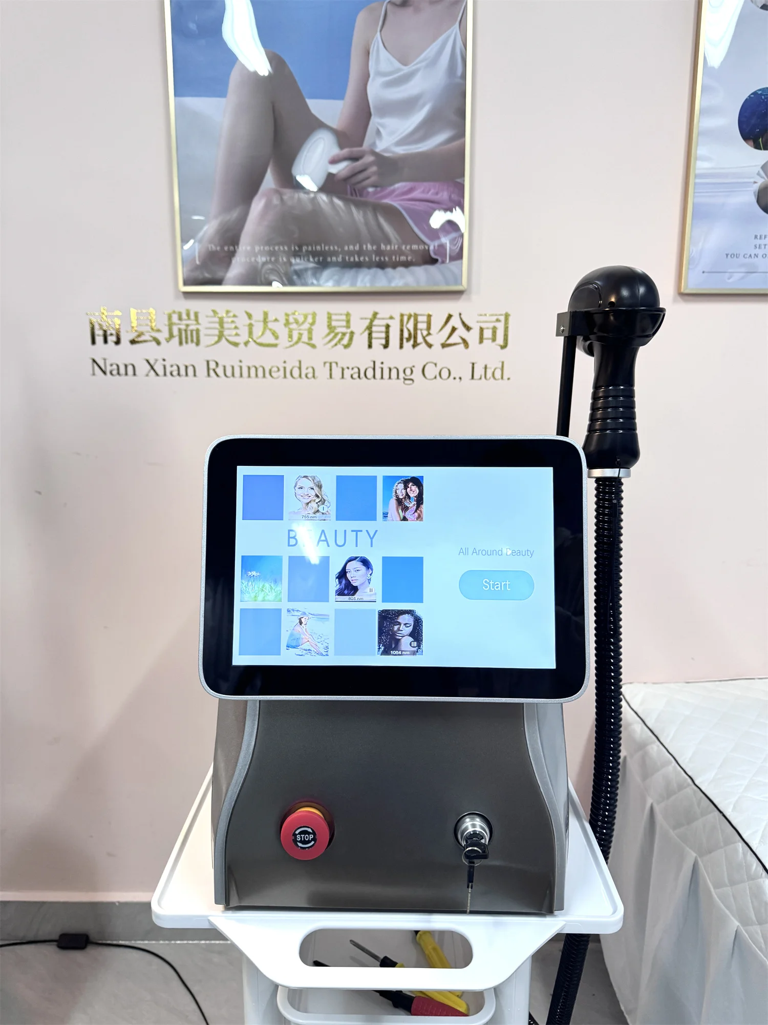 

Портативная лазерная безболезненная эпиляция всего тела, оснащенная 3-х волнами IPL, профессиональный диодный ледяной титан, новейшая