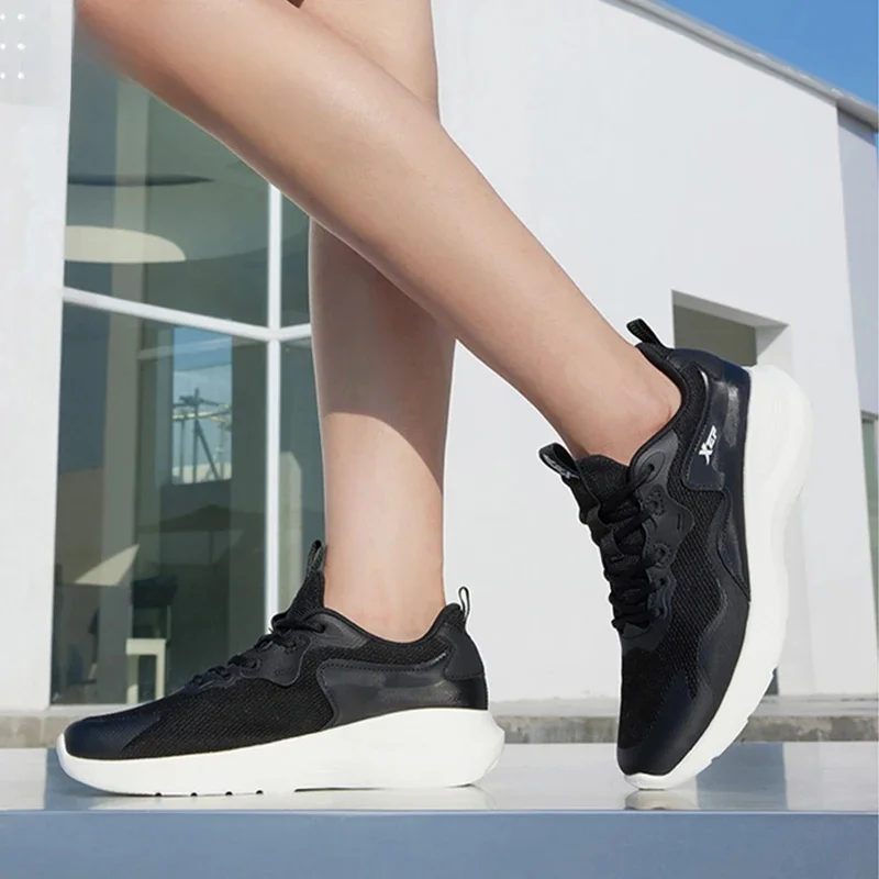 Xtep buty do biegania kobiety jesień amortyzacja damskie sportowe buty lekkie dorywczo miękkie damskie trampki 878118110031 — zdjęcie 2
