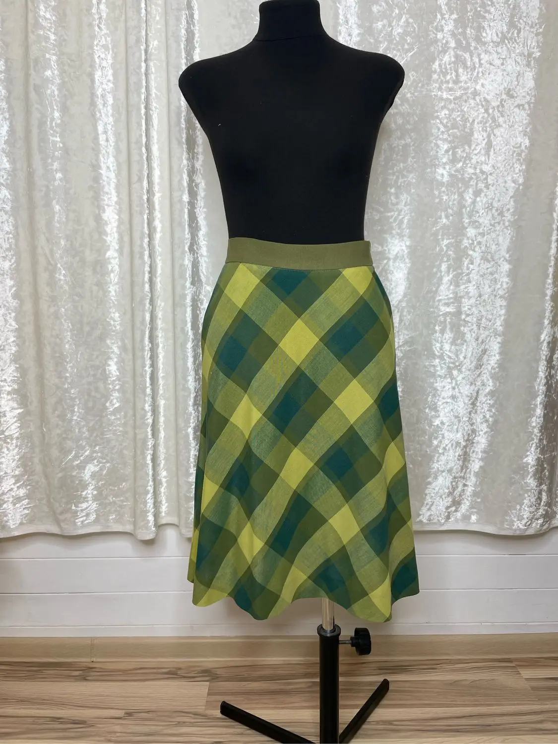 

CB dress is a test 02 product with product status UNPUBLISHED