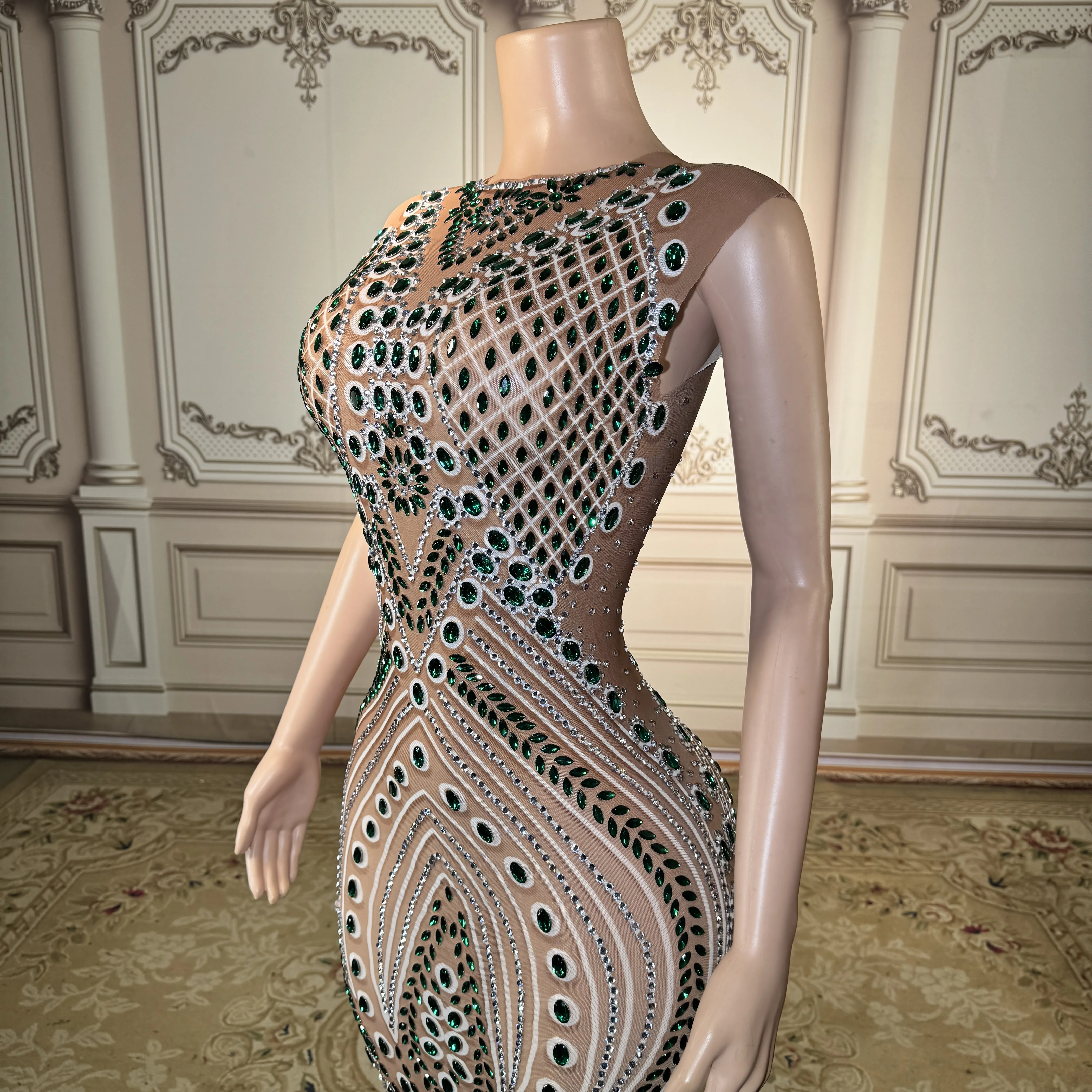 

Сексуальное макси-платье ZD на тонких бретелях с ослепительными стразами в стиле бриллиантов, идеально подходит для вечерних вечеринок, мероприятий на красной дорожке, гала-вечеров.