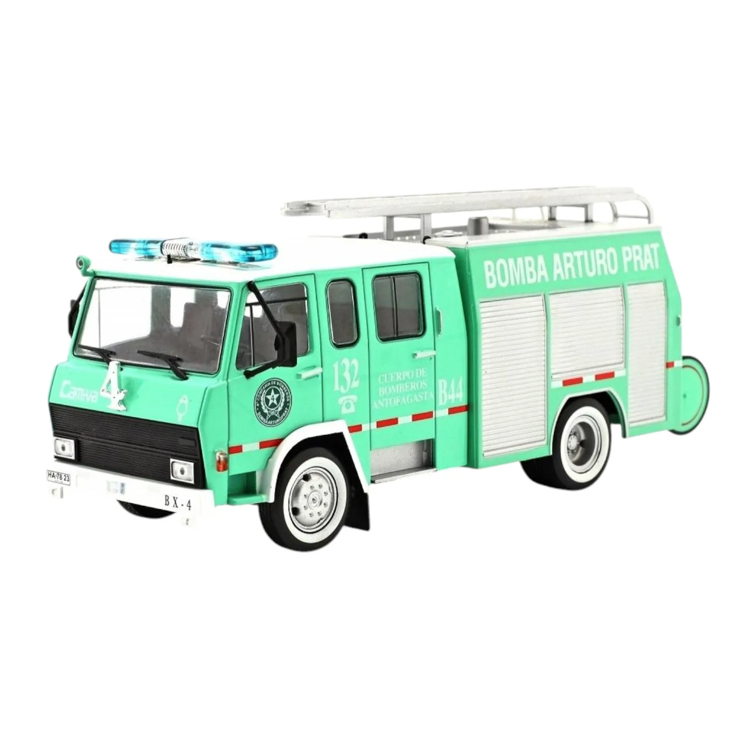Salvat, camion de pompiers 770 Kb6 Chili, échelle 1:43, miniature moulée sous pression, collection de camions de pompiers et véhicules les héros du feu, nouvel emballage d'origine Blister, sans carte ou dépliant
