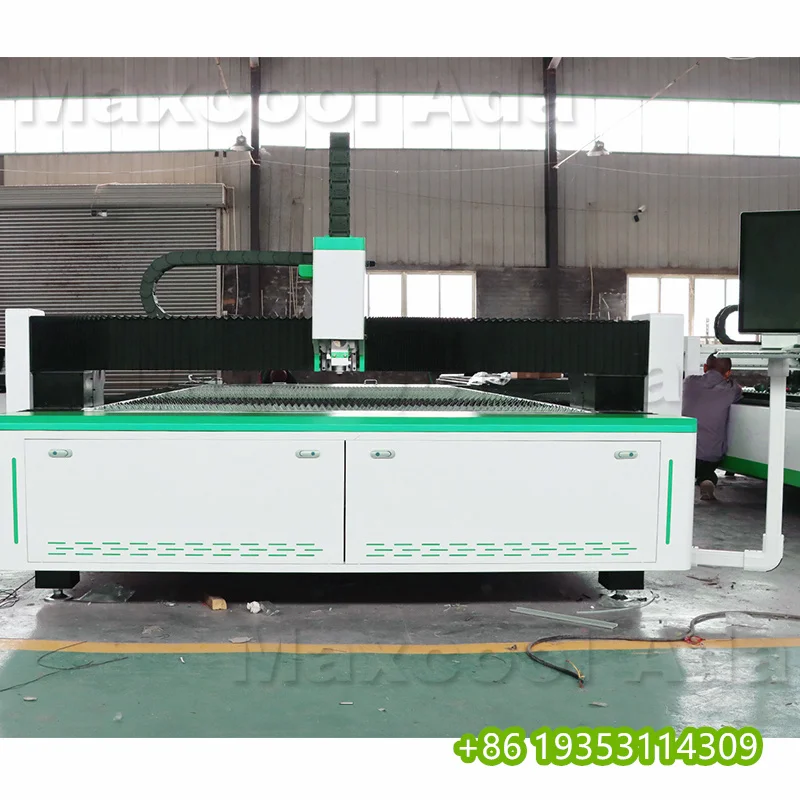 

3015 CNC Fiber Laser Cutting Machine 1500W Max Laser Source Metal Laser Equipment CNC Machine for Car Parts Cutting