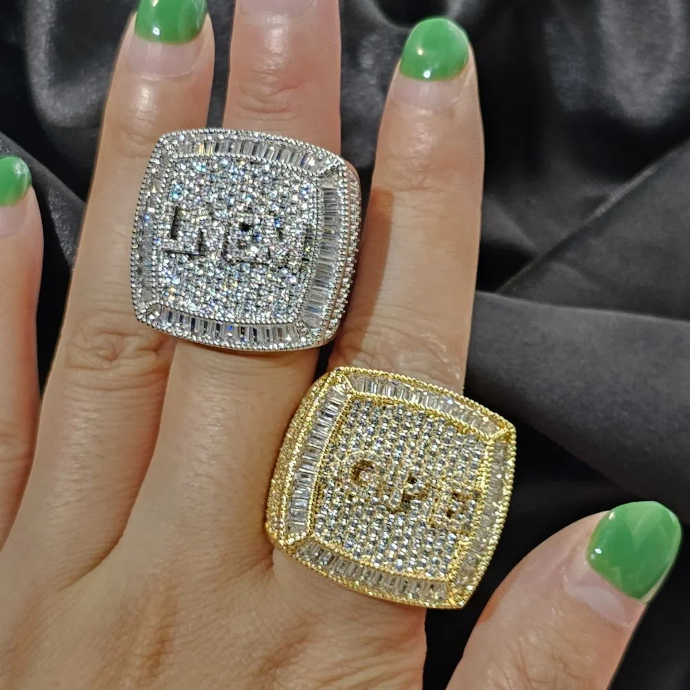 bague-personnalisee-avec-initiale-entierement-sertie-de-zirconiums-cubiques-taille-ajustable-bijou-personnalise-cadeau-hip-hop-pour-lui-ou-pour-elle