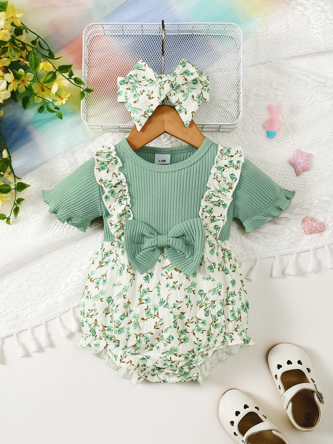 Baby Girl Summer Cute And Fresh Small Floral Texture Crepe Fabric Round Neck Fly Sleeve Ruffle Edge Jumpsuit And Headband — zdjęcie 2