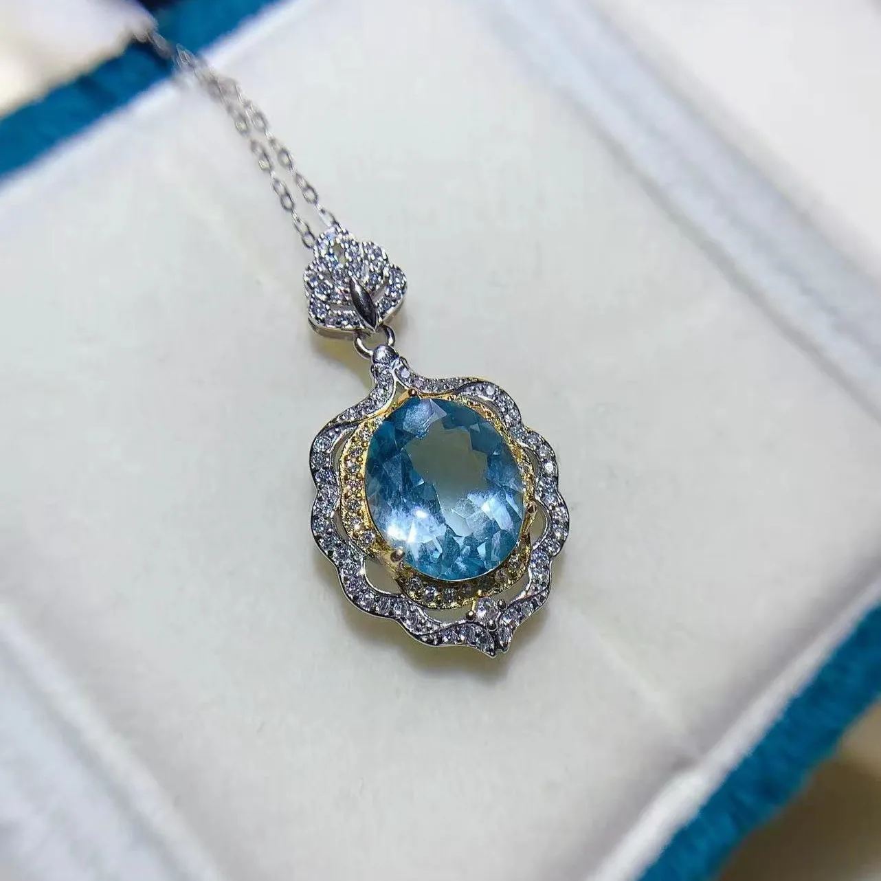KJJEAXCMY Boutique Jewelry Girl Pure Impurities Free Natural Topaz Pendant 925 Pure Silver Inlay Gift for Girlfriend's Wedding