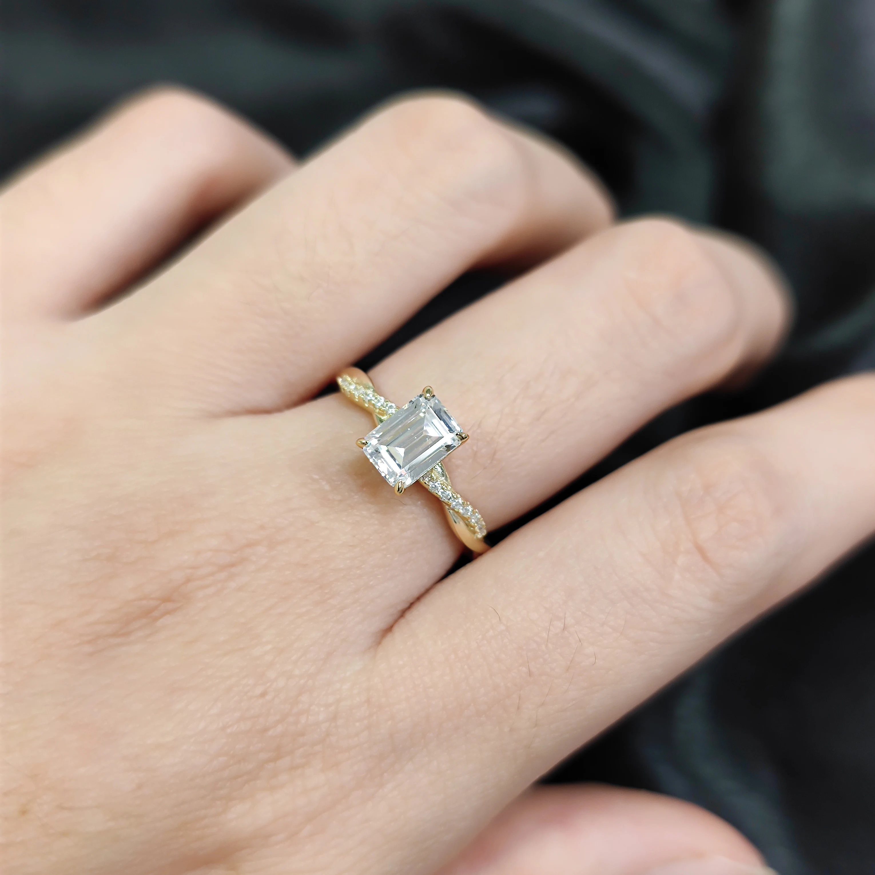 GEM'S BALLET 1.0CTW 6.5mm Round Petite Twisted Vine Moissanite Engagement Ring 18k Gold Plated 925 Sterling Silver