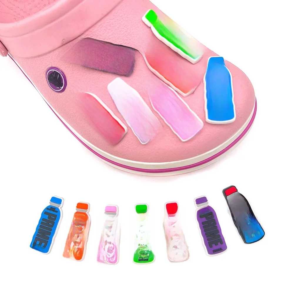 Modèle de tasse d'eau de bouteille de boisson, chaussures mignonnes, breloques pour sabots, décoration de sandales, strucfor, cadeaux d'amis