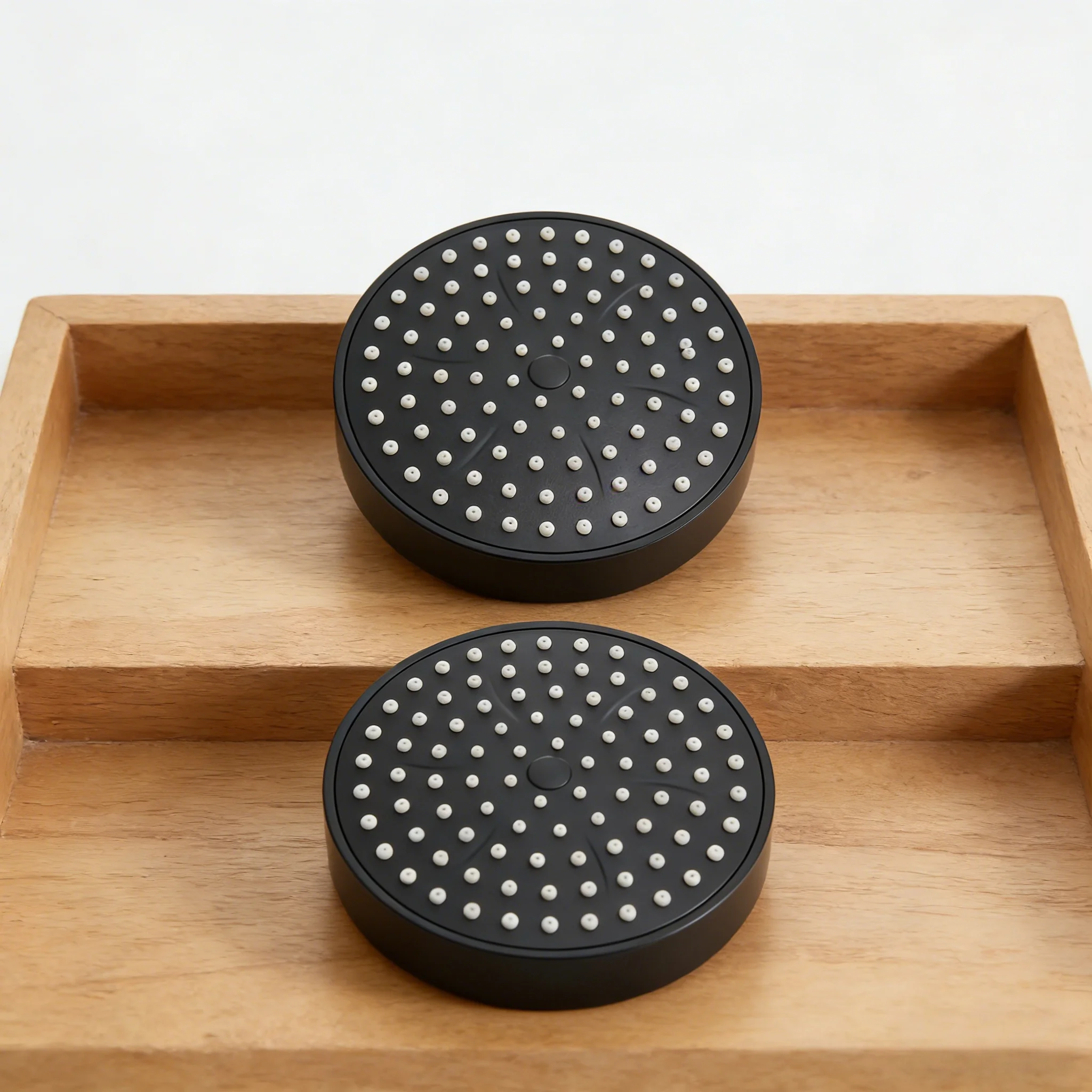 

2 профессиональных душевых набора – конструкция, предотвращающая засорение, с несколькими режимами распыления для сильного напора воды