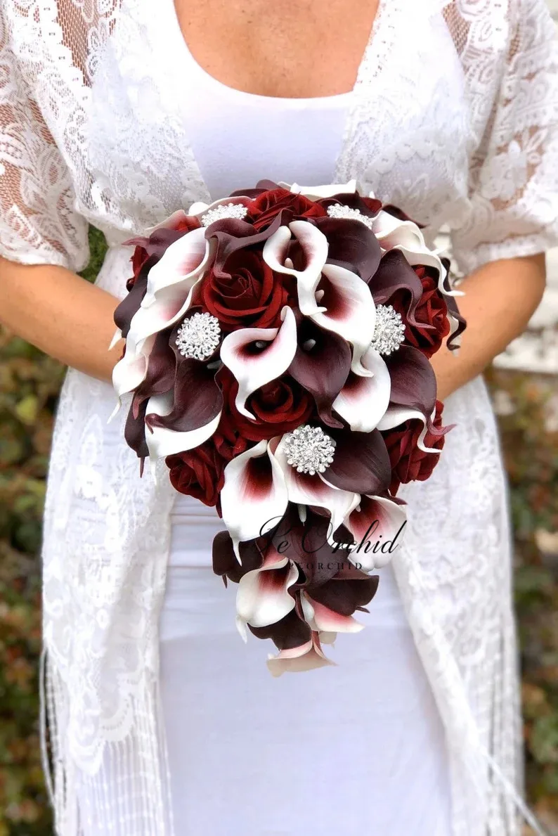 PEORCHID Burgundy Wedding Flower Cascading Bouquet Crystal Luxurious Artificial Calla Lily Brooch Bridal Bouquet Ramos De Novia